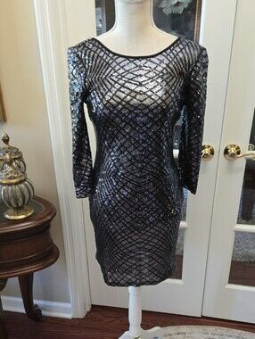 Midnight Doll Black Long Sleeve Sequin Sheath Dress V Neckline In Back Small EUC